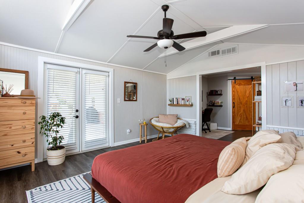 9 Pioneer Trail