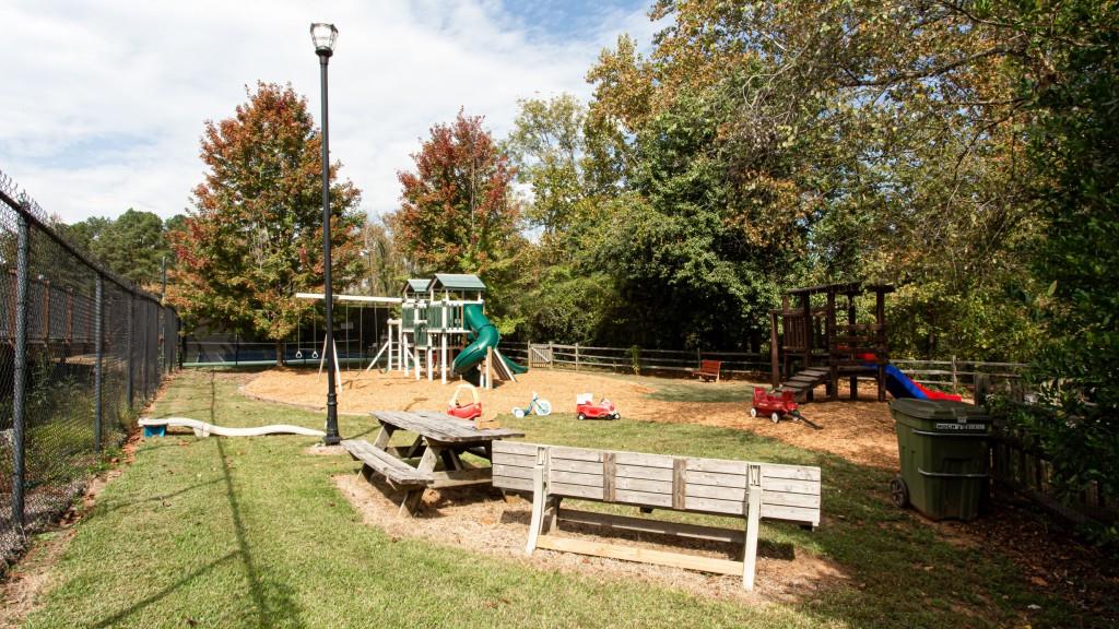 9 Pioneer Trail