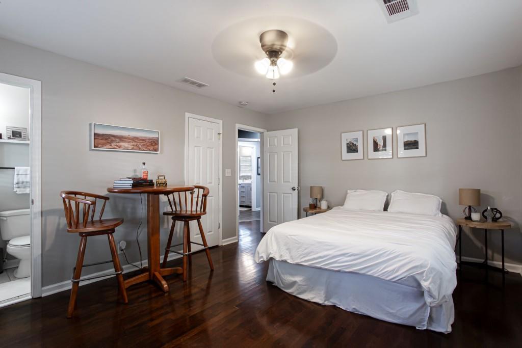9 Pioneer Trail