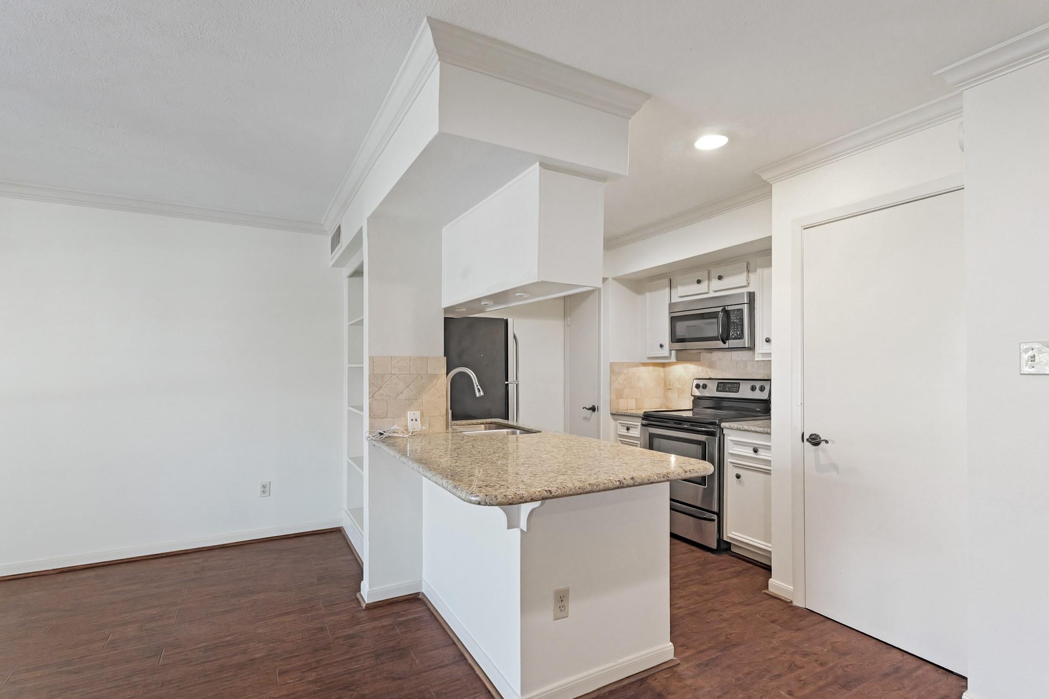2800 Jeanetta Street # 1402