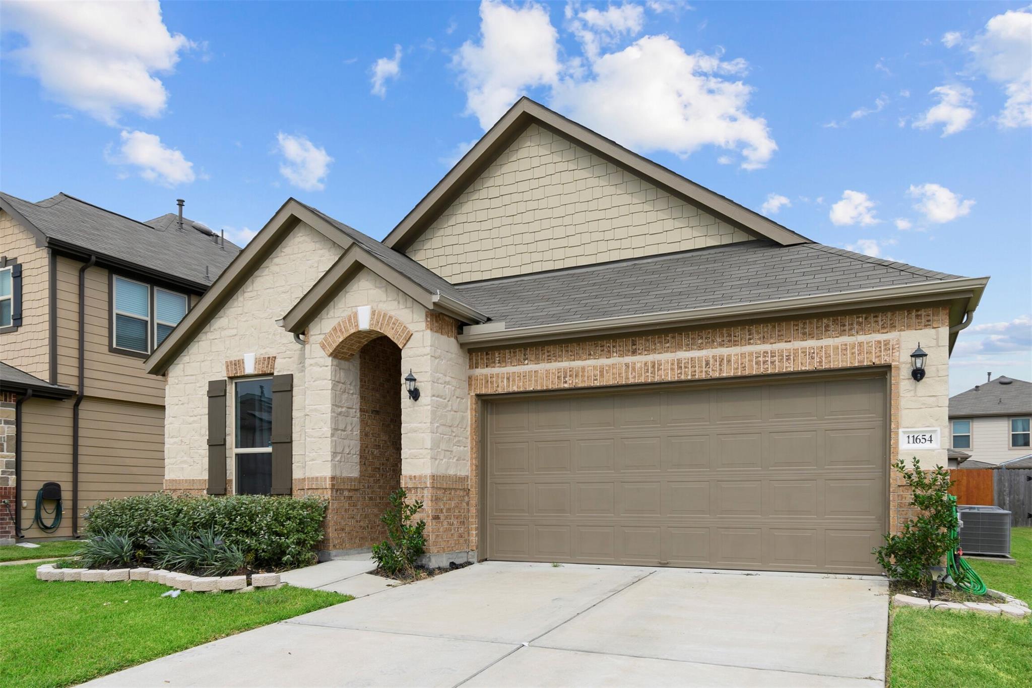 11654 Rosewood Forest Court