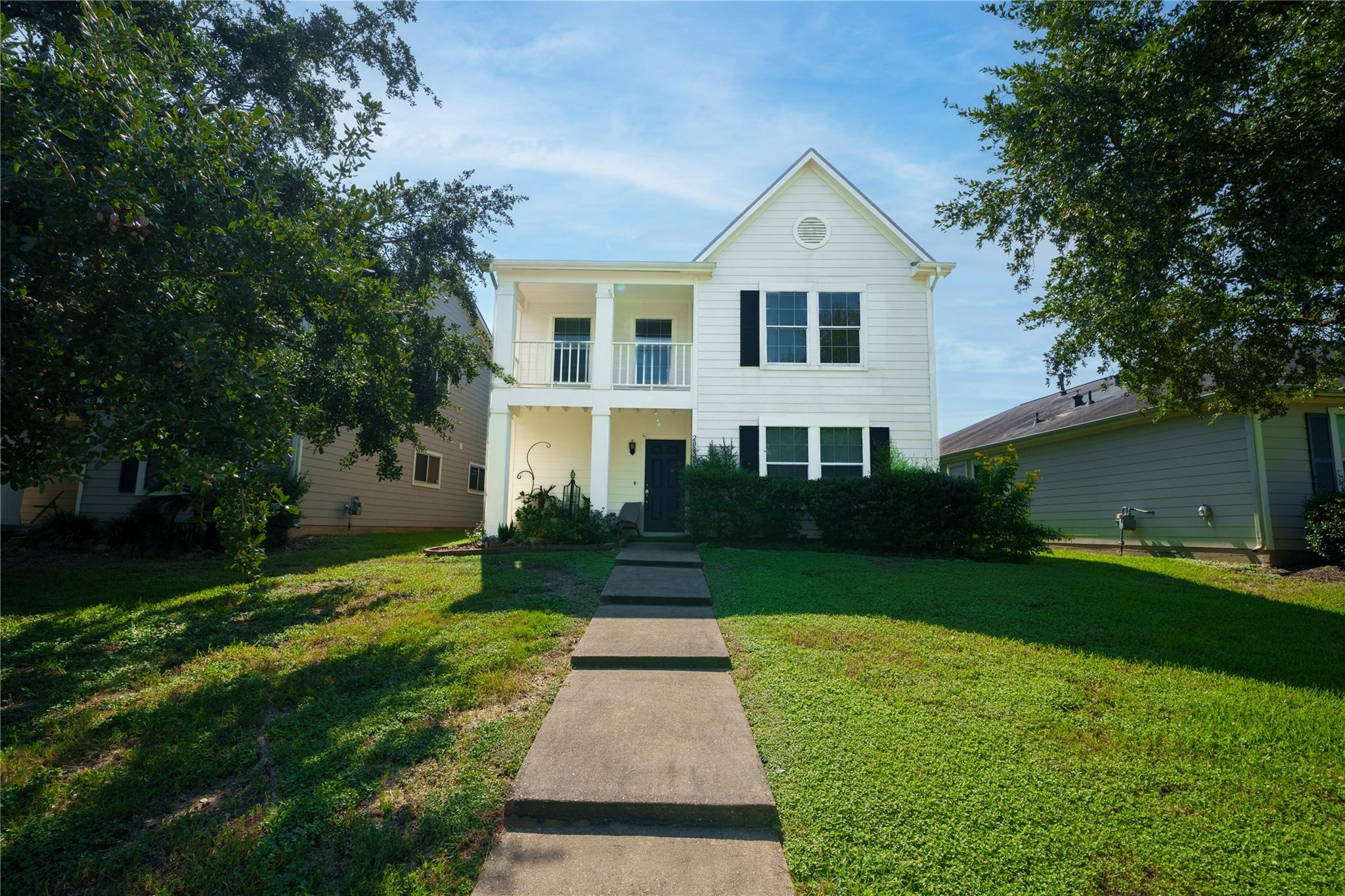 20826 Settlers Lake Circle N