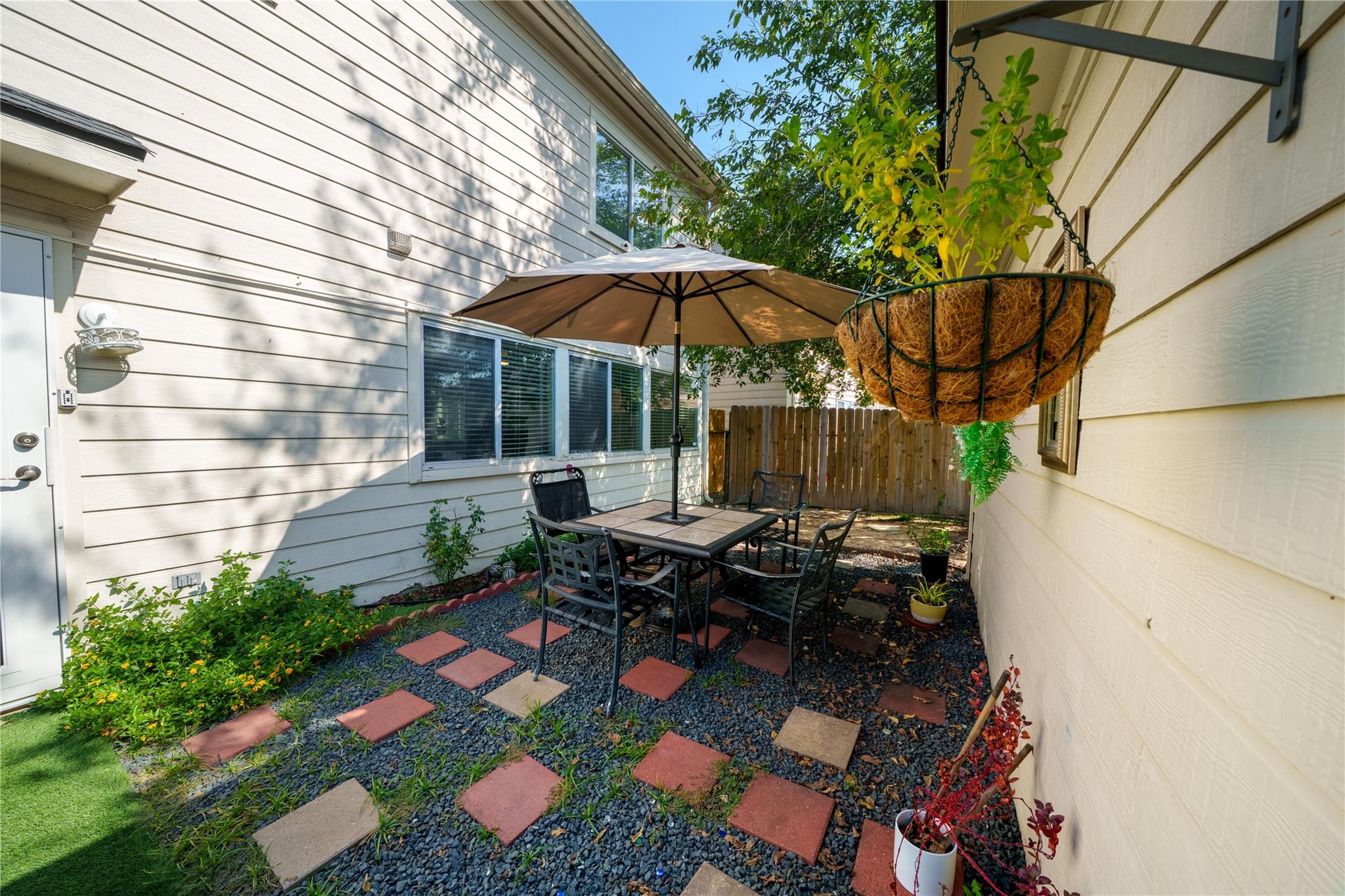 20826 Settlers Lake Circle N