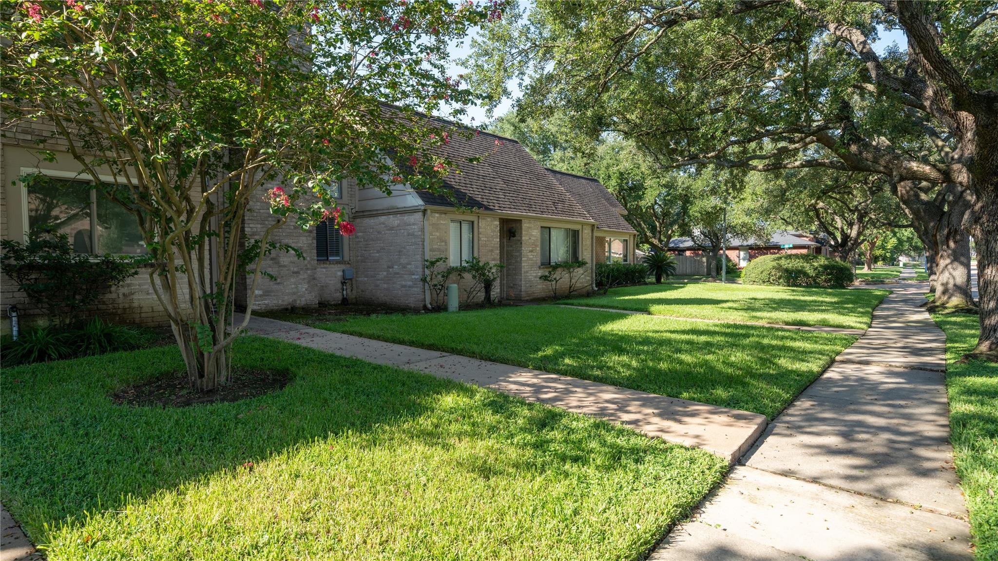 15321 Kingfield Drive # 803