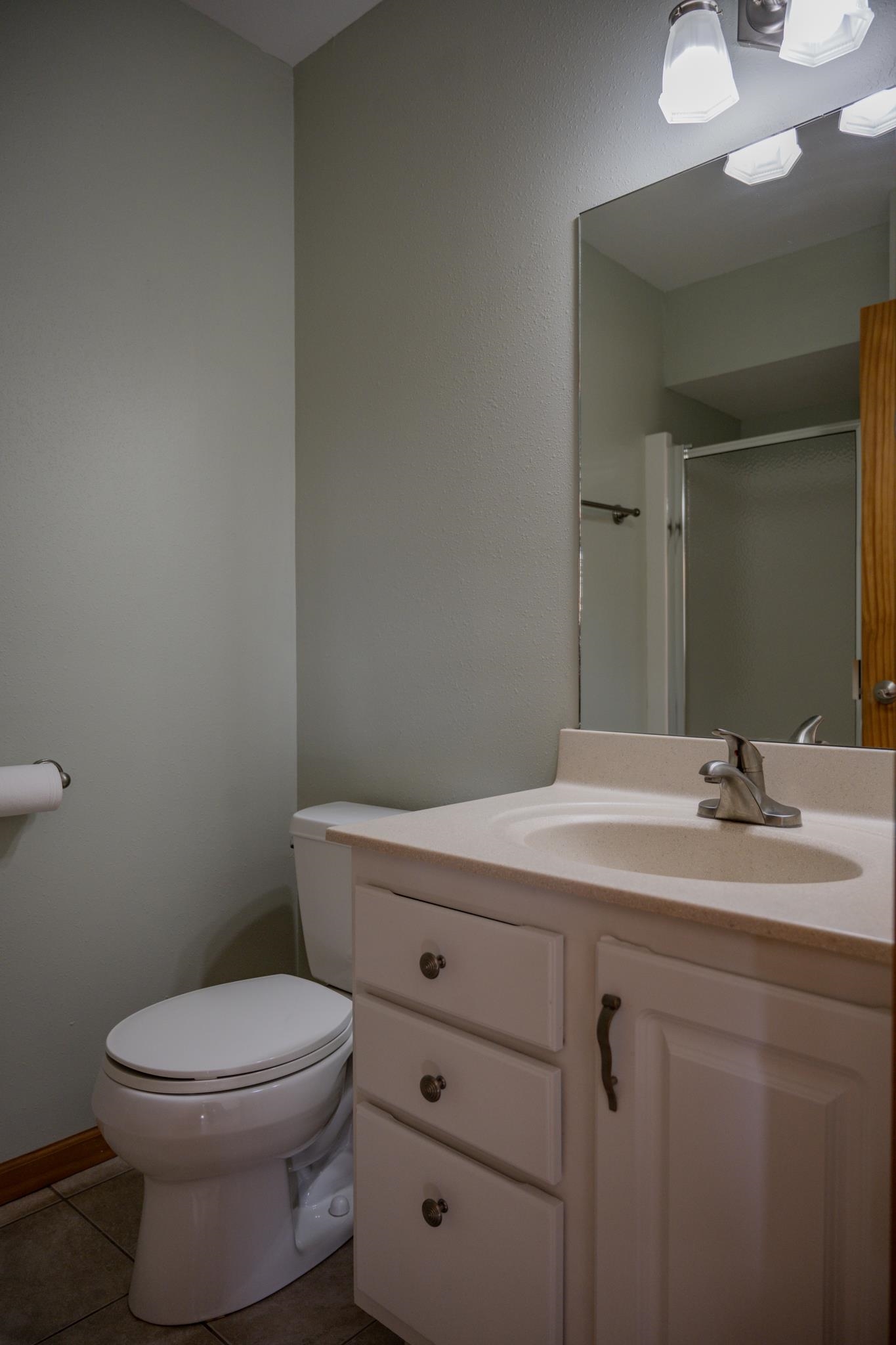 710 Valley View Court