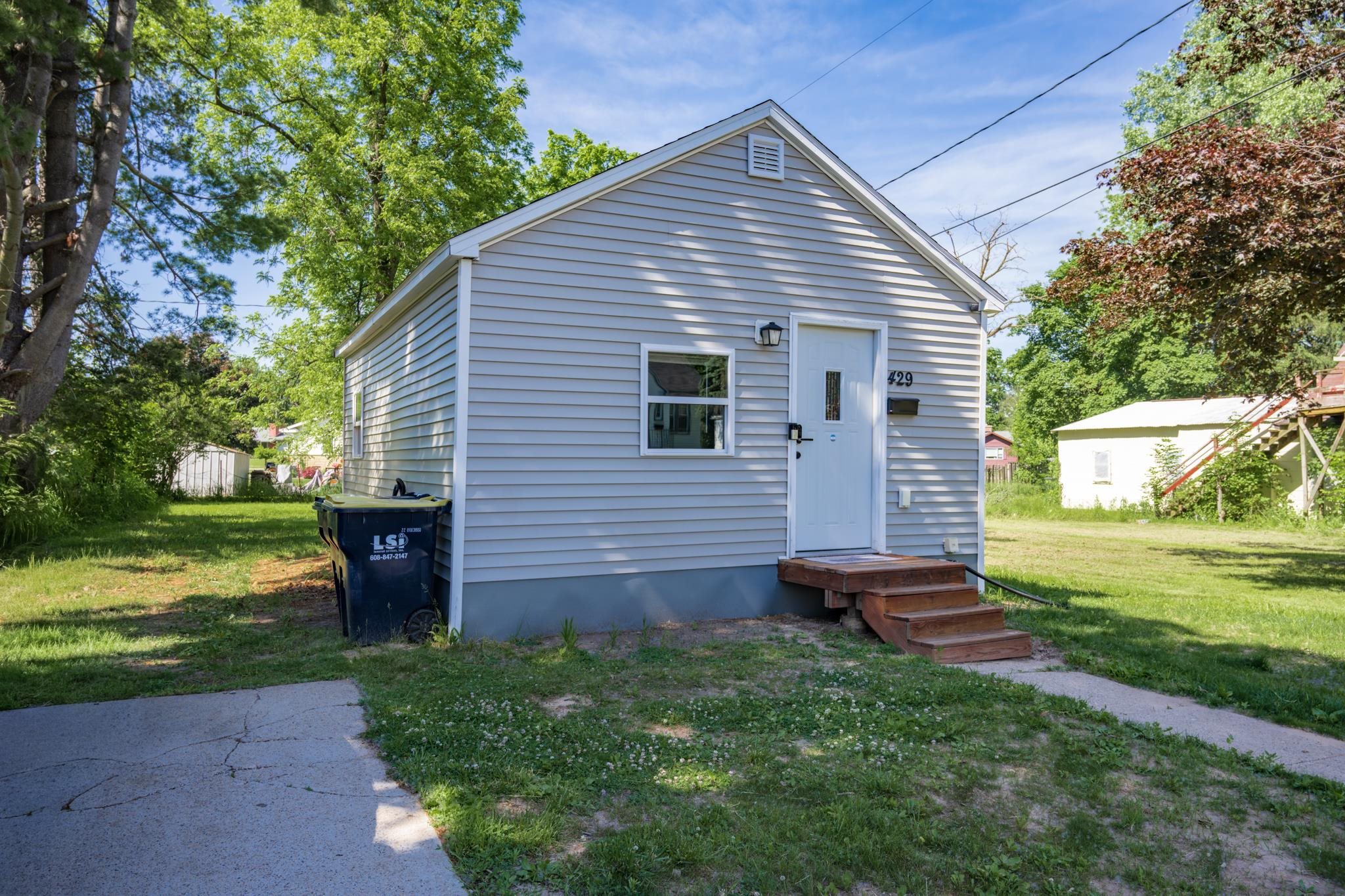 429 West Avenue