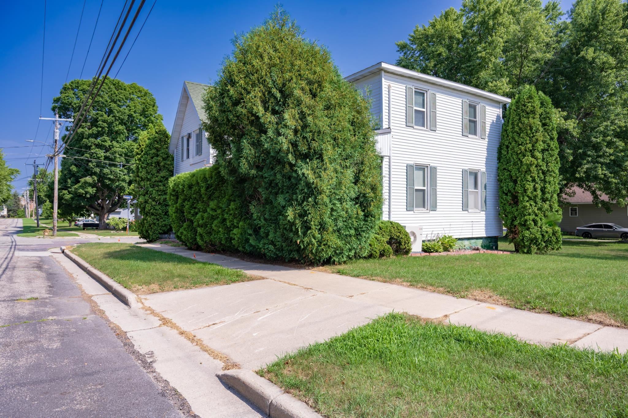 251 Maine Street