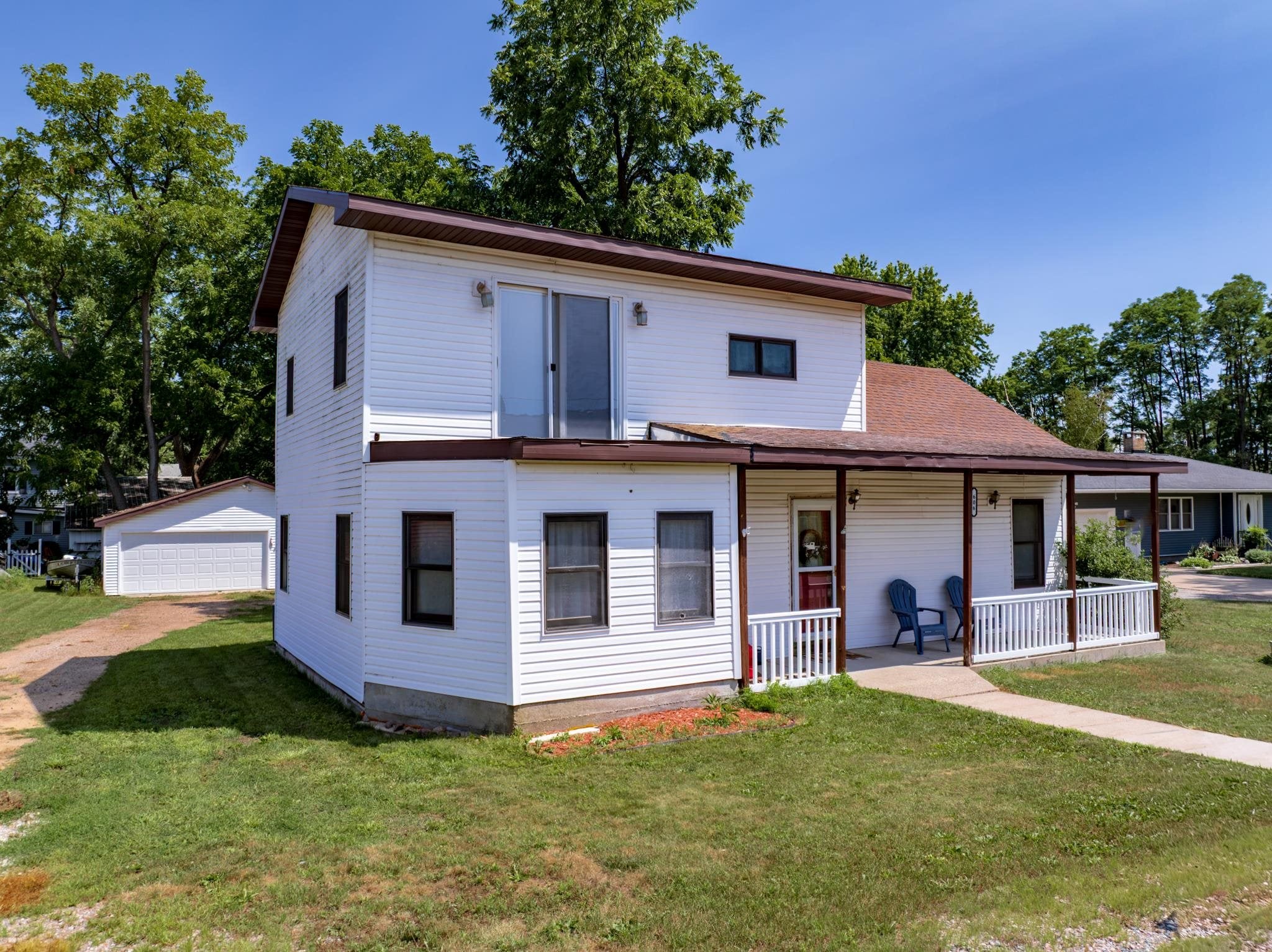 606 Bluff Street