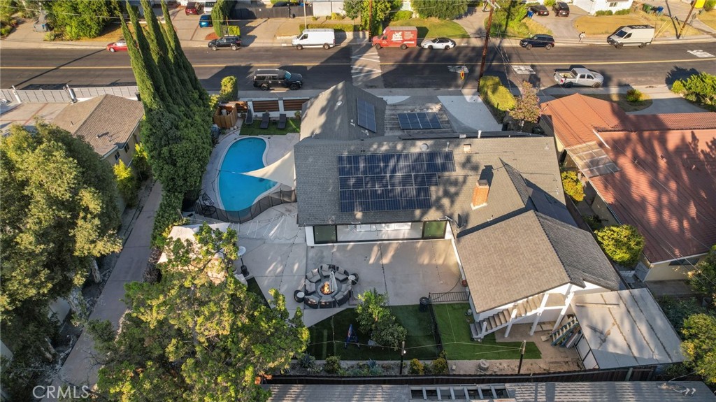 12293 Woodley Avenue