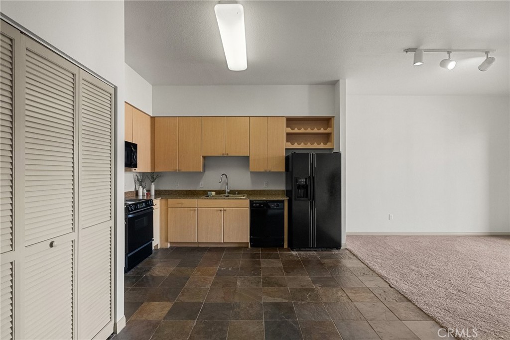 488 E Ocean Boulevard 1111