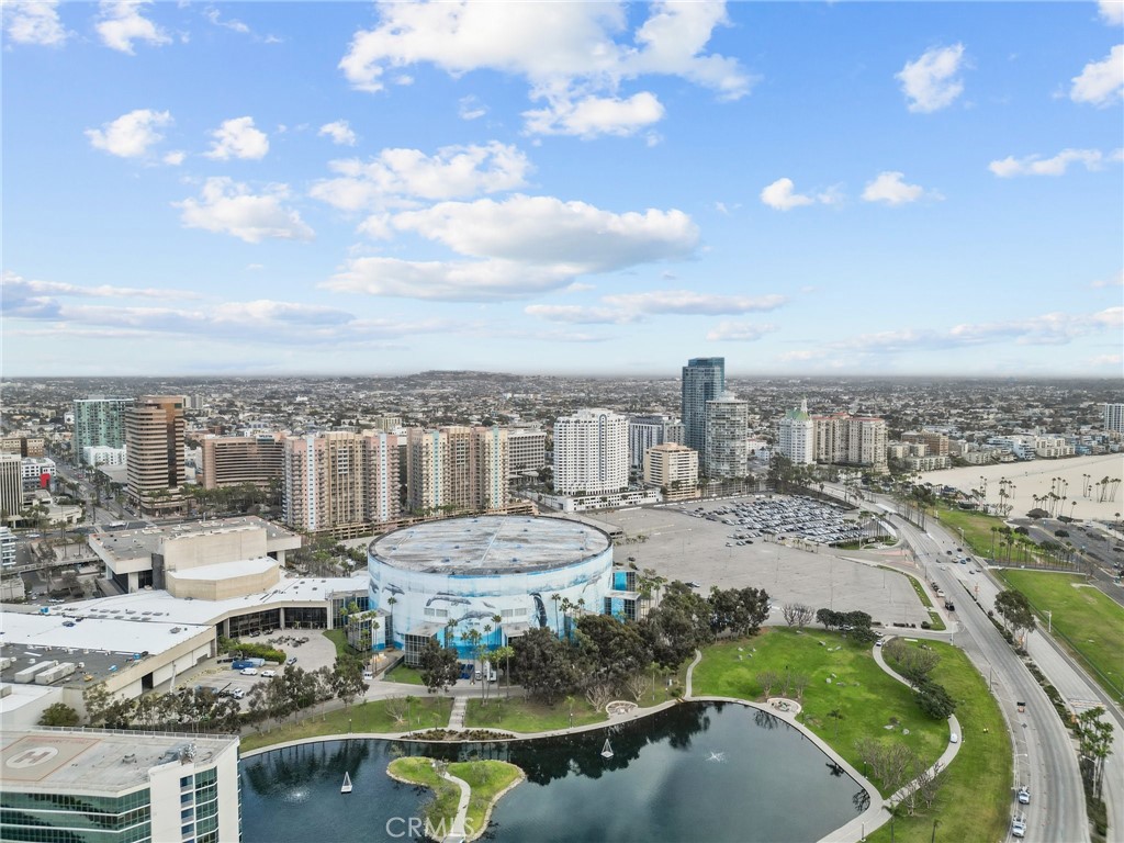 488 E Ocean Boulevard 1111