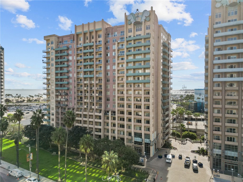 488 E Ocean Boulevard 1111