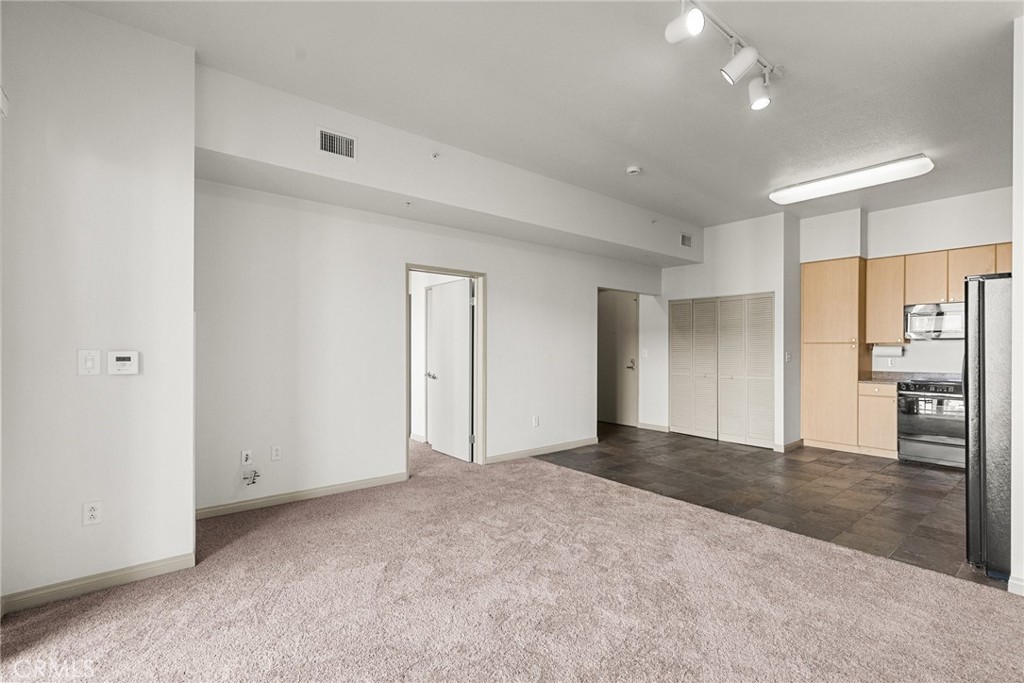 488 E Ocean Boulevard 1111