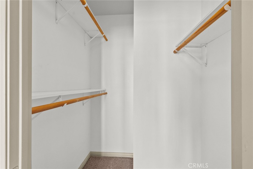 488 E Ocean Boulevard 1111