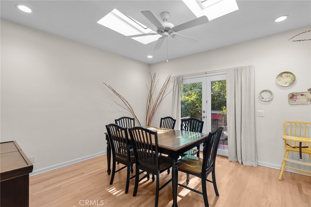 10827 Yarmouth Avenue