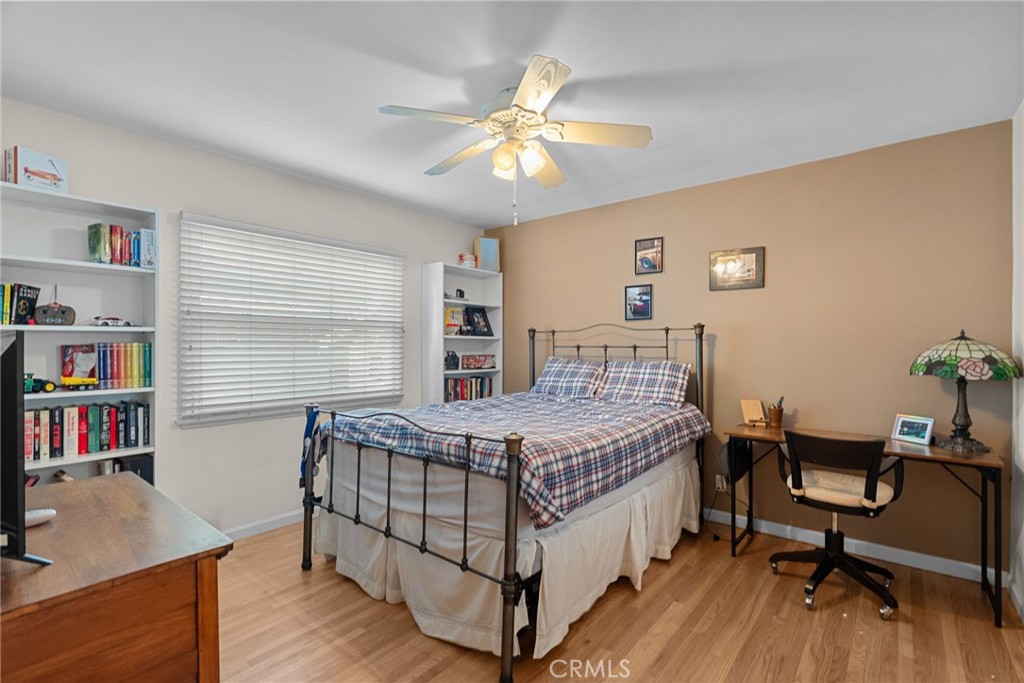 10827 Yarmouth Avenue