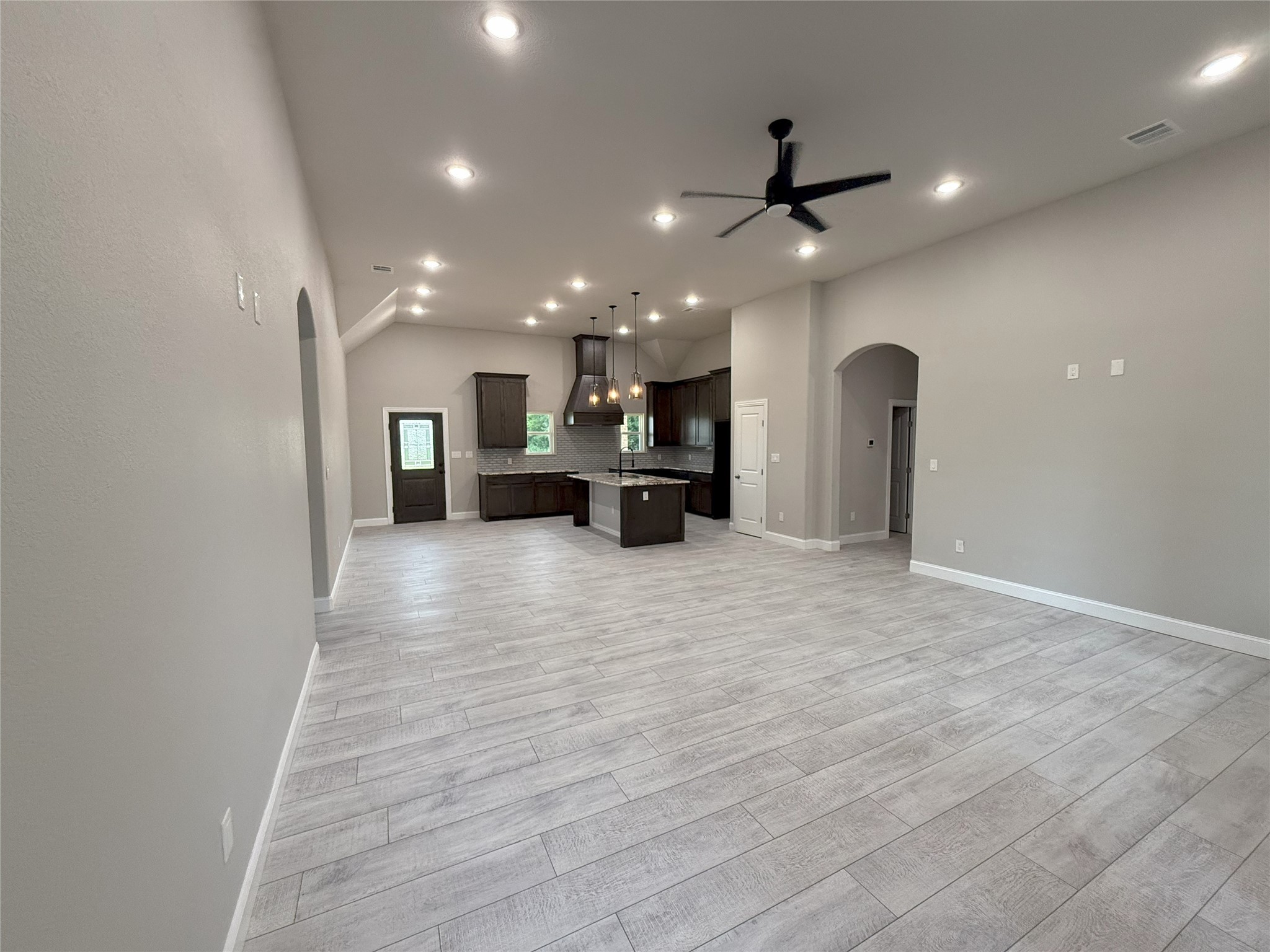 1007 legend Avenue