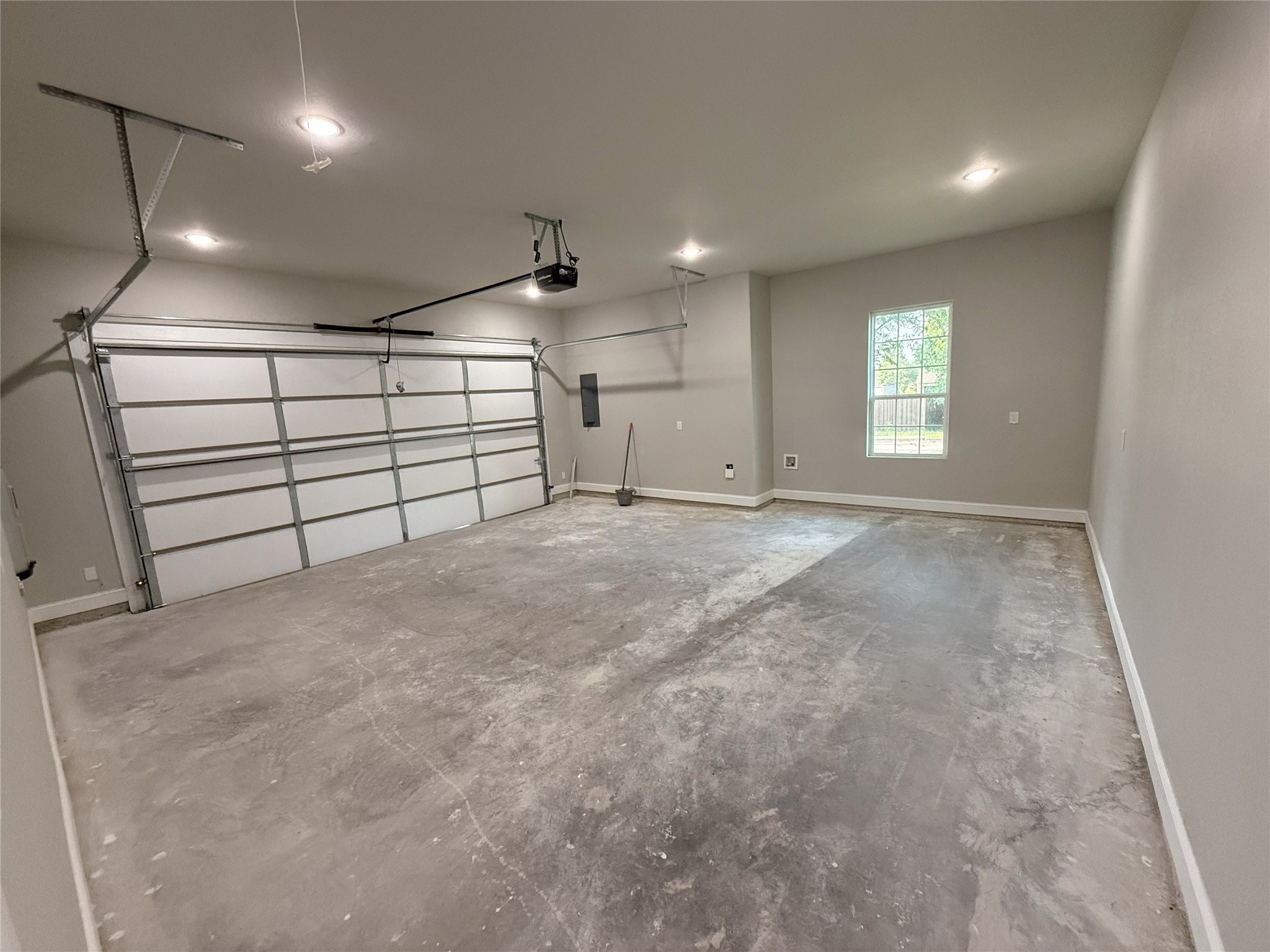 1007 legend Avenue