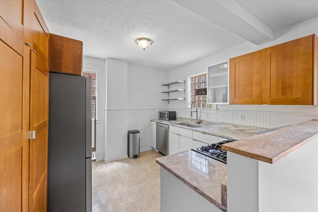 6307 Alderson Street