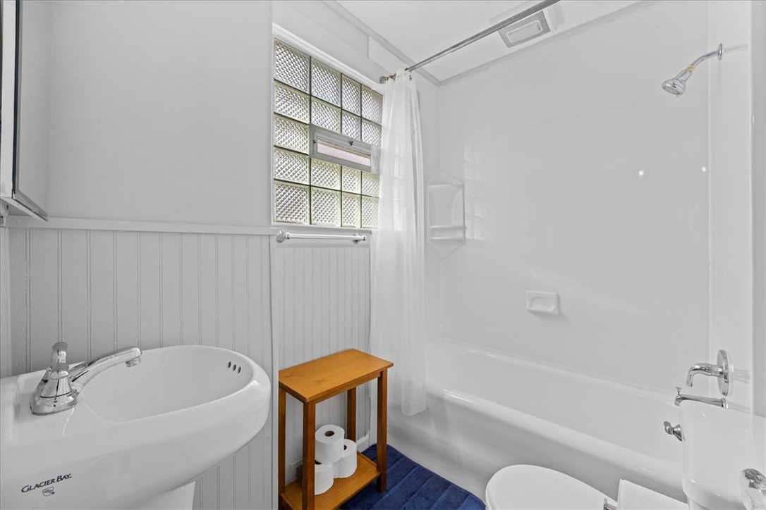 6307 Alderson Street