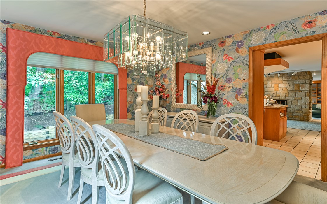 4255 Laurel Ridge Drive