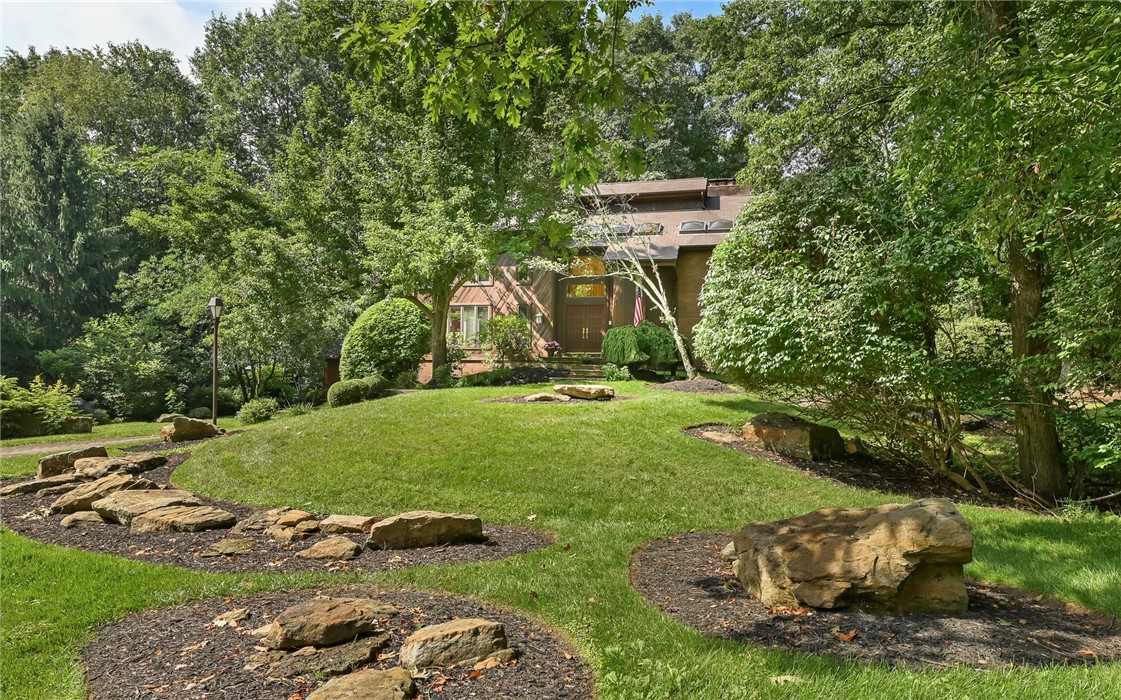 4255 Laurel Ridge Drive