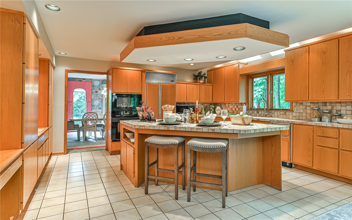 4255 Laurel Ridge Drive