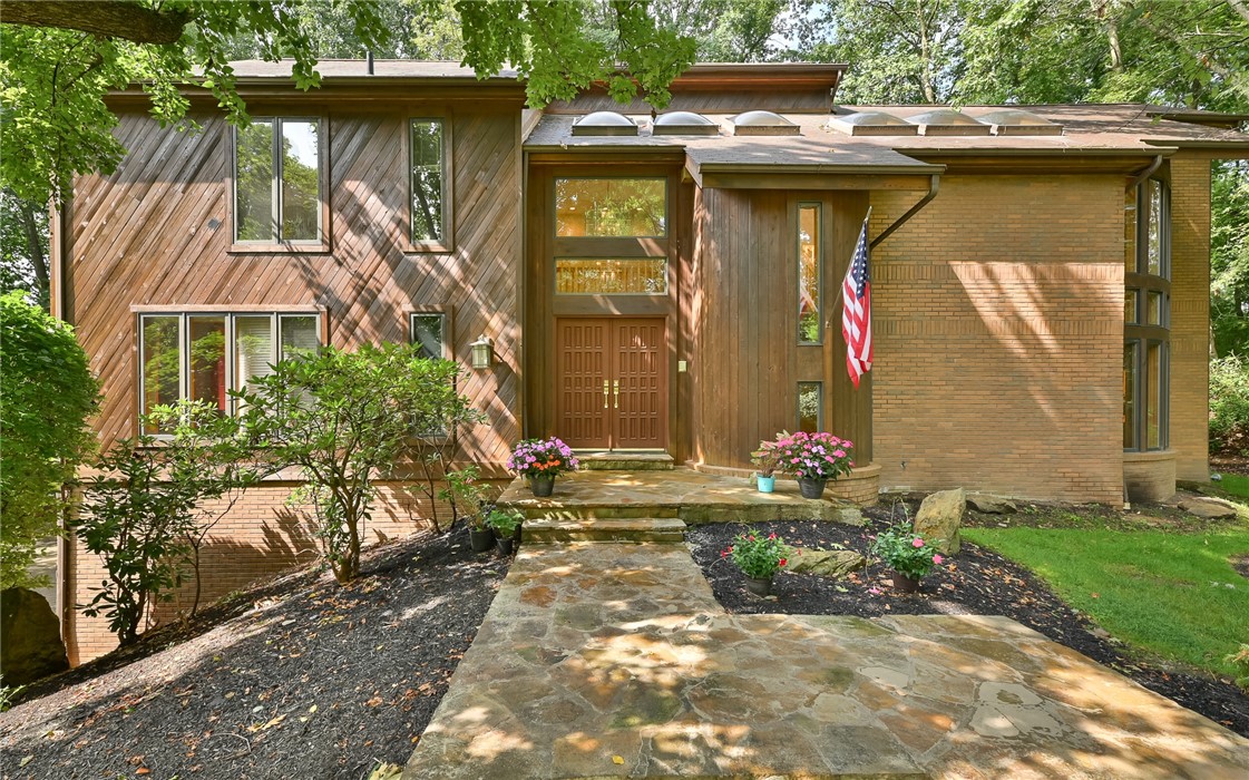 4255 Laurel Ridge Drive