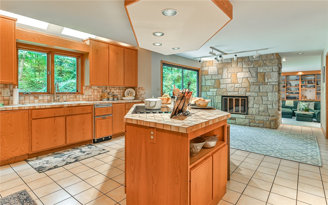 4255 Laurel Ridge Drive