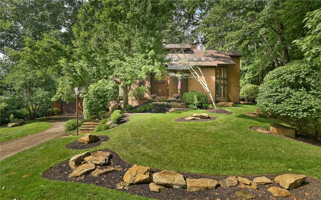 4255 Laurel Ridge Drive