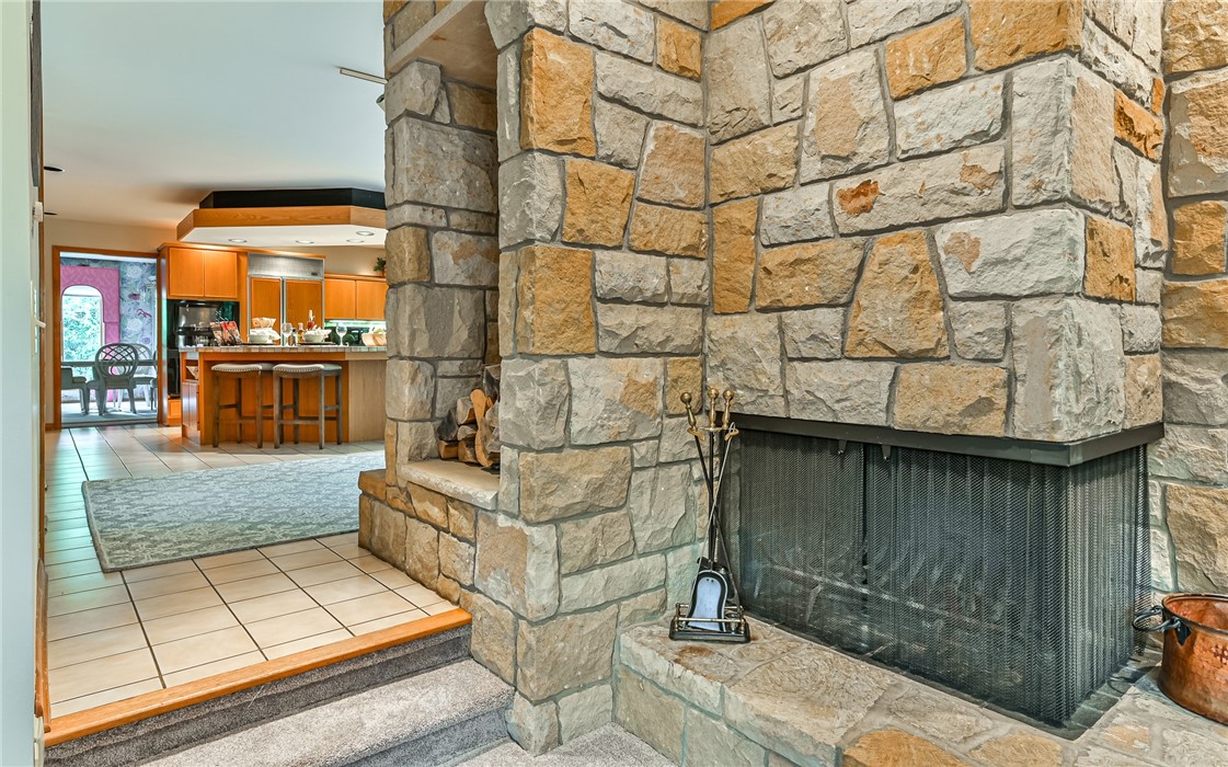 4255 Laurel Ridge Drive