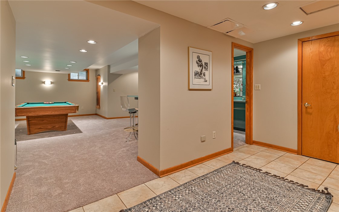 4255 Laurel Ridge Drive