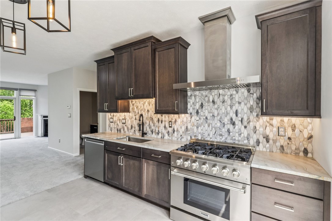 33 Waterfront Drive