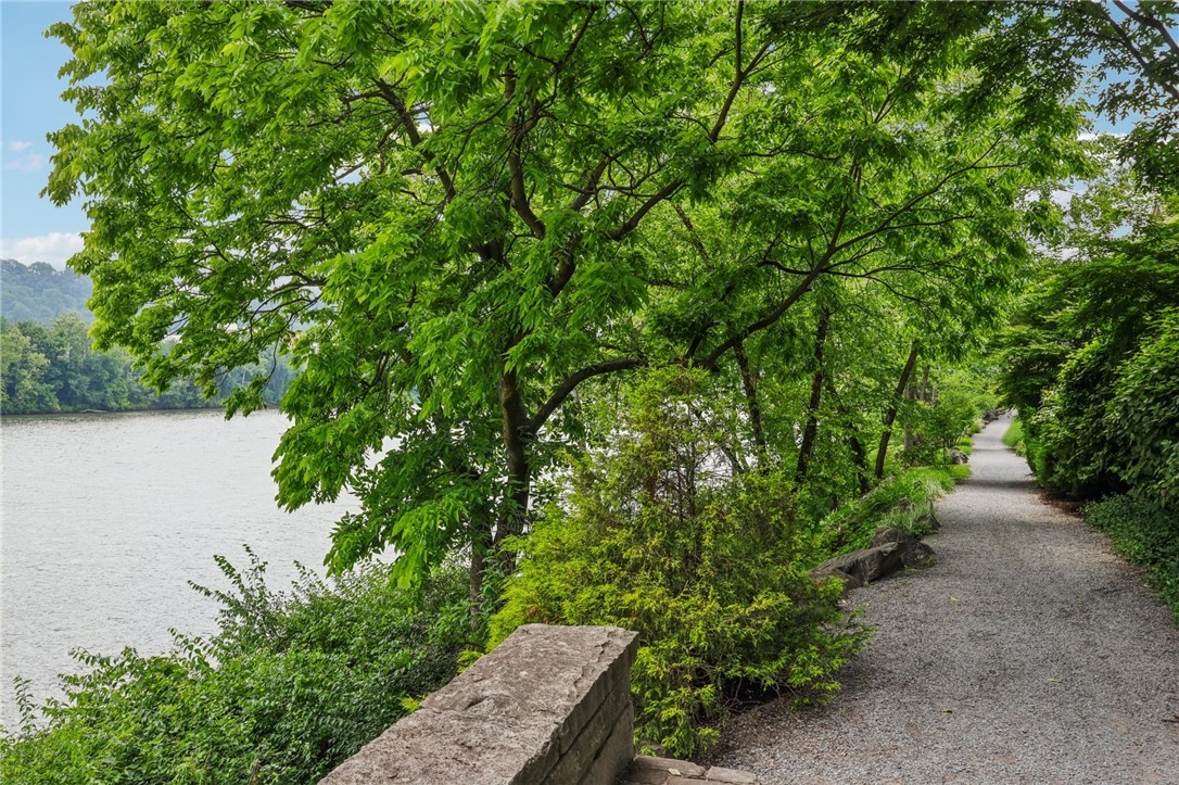 33 Waterfront Drive