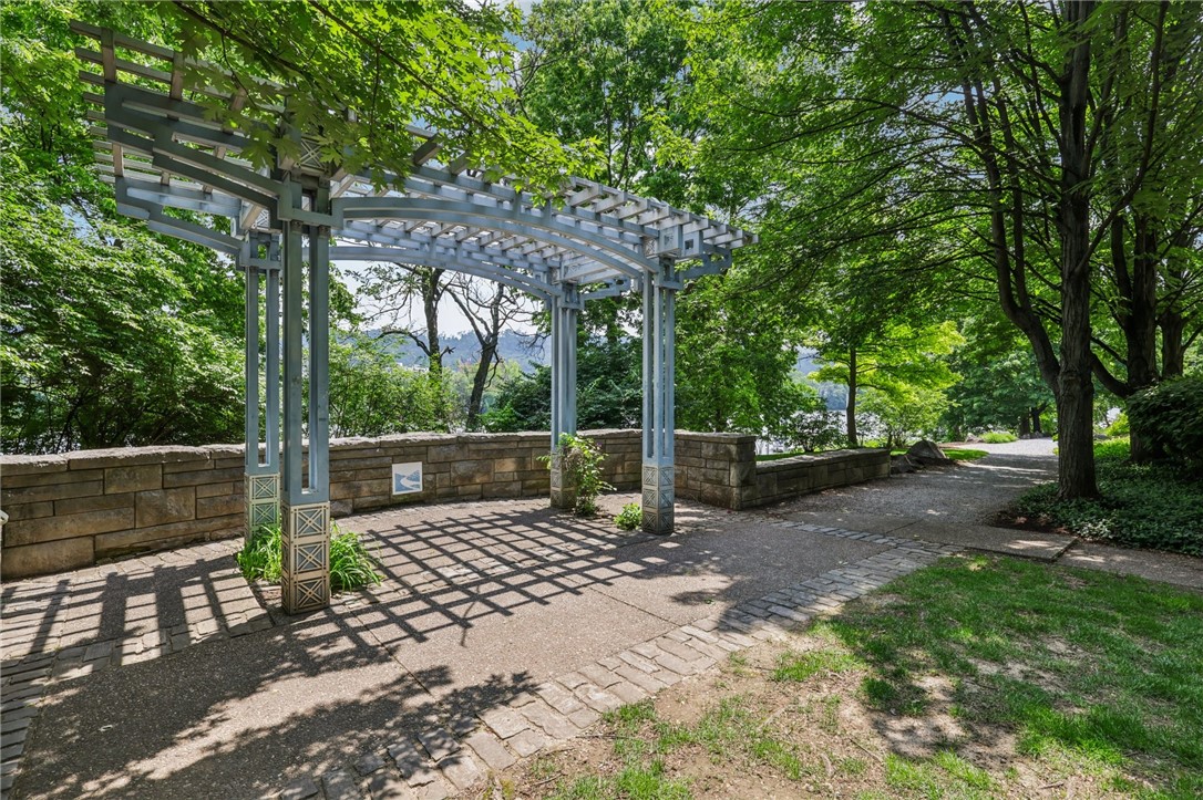 33 Waterfront Drive