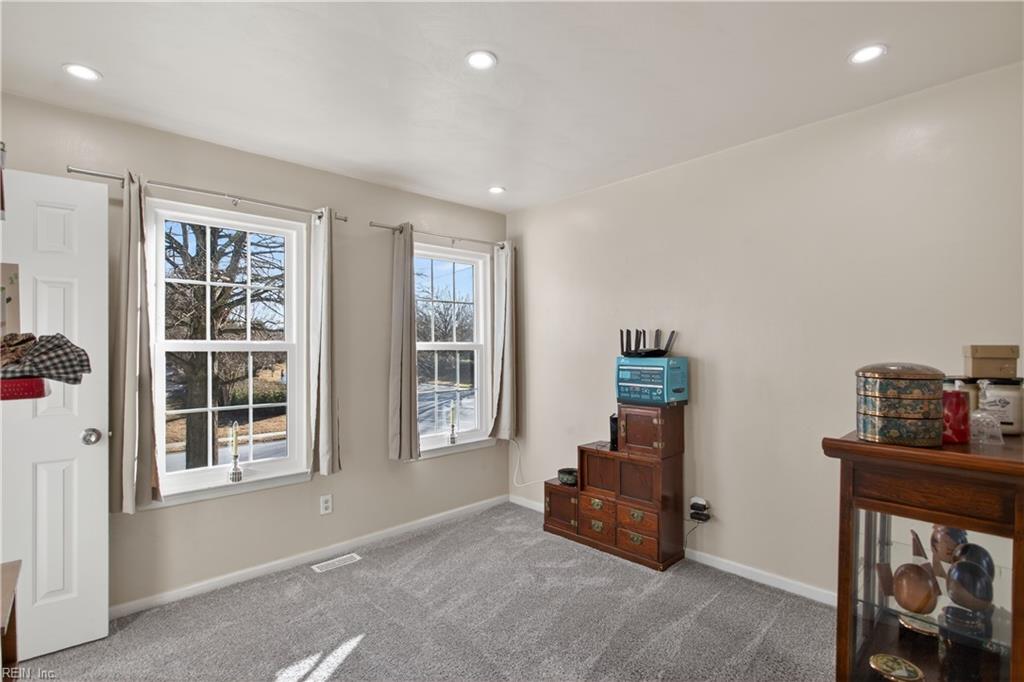 6812 Burbage Lake CIR