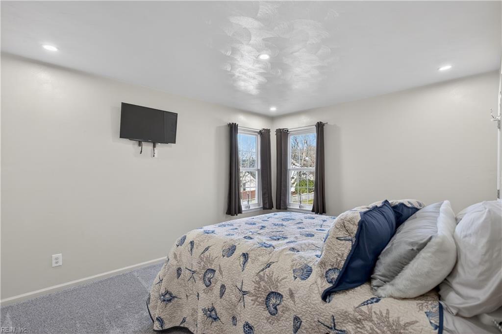 6812 Burbage Lake CIR