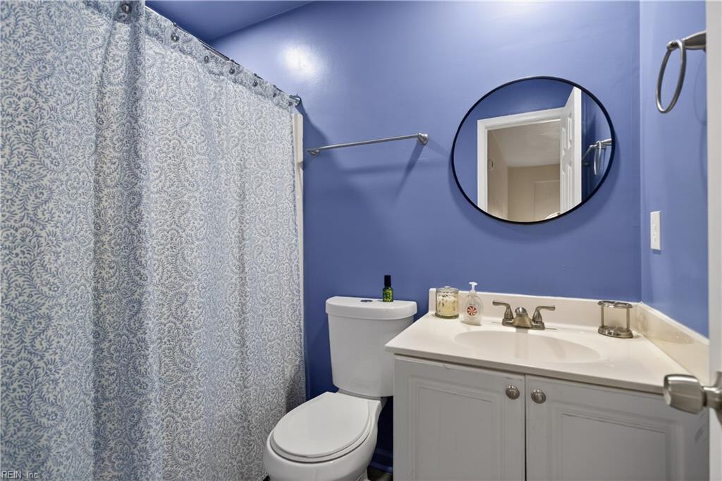 6812 Burbage Lake CIR