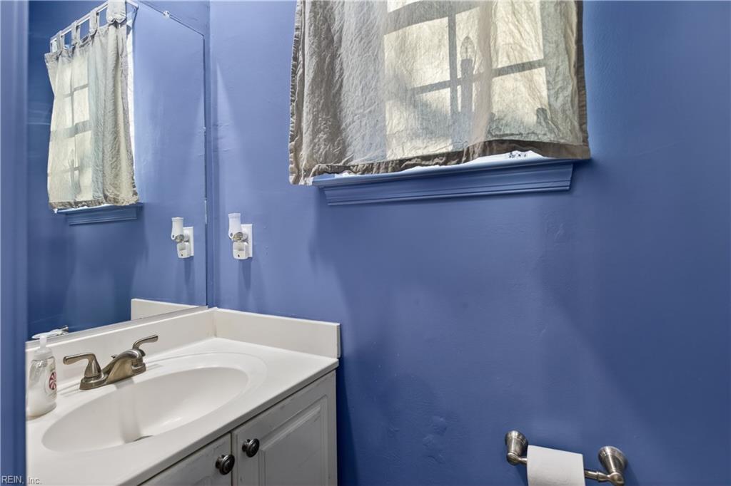 6812 Burbage Lake CIR