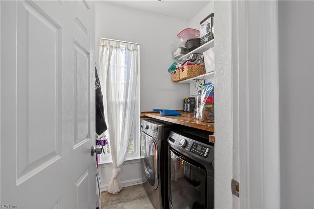 6812 Burbage Lake CIR