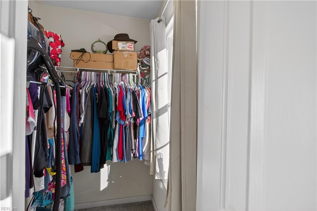 6812 Burbage Lake CIR