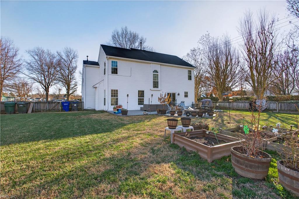 6812 Burbage Lake CIR