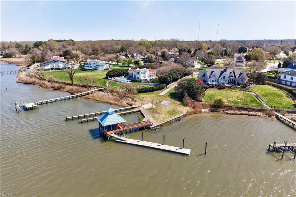 118 Sleepy Point WAY