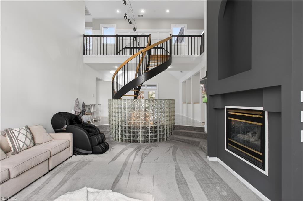 118 Sleepy Point WAY