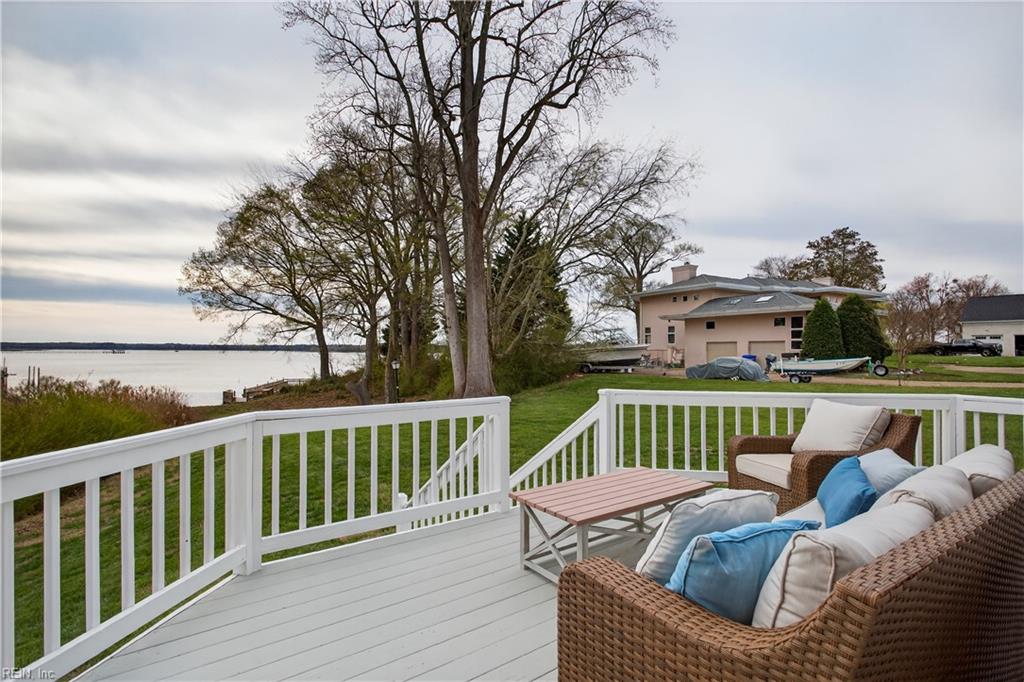 118 Sleepy Point WAY