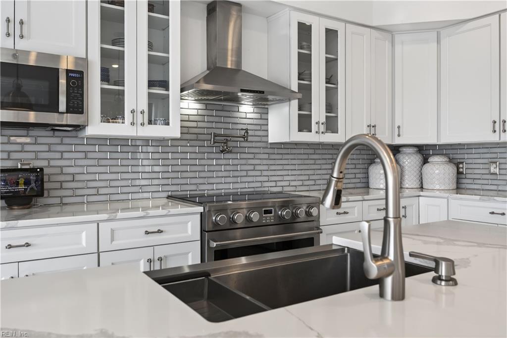 118 Sleepy Point WAY