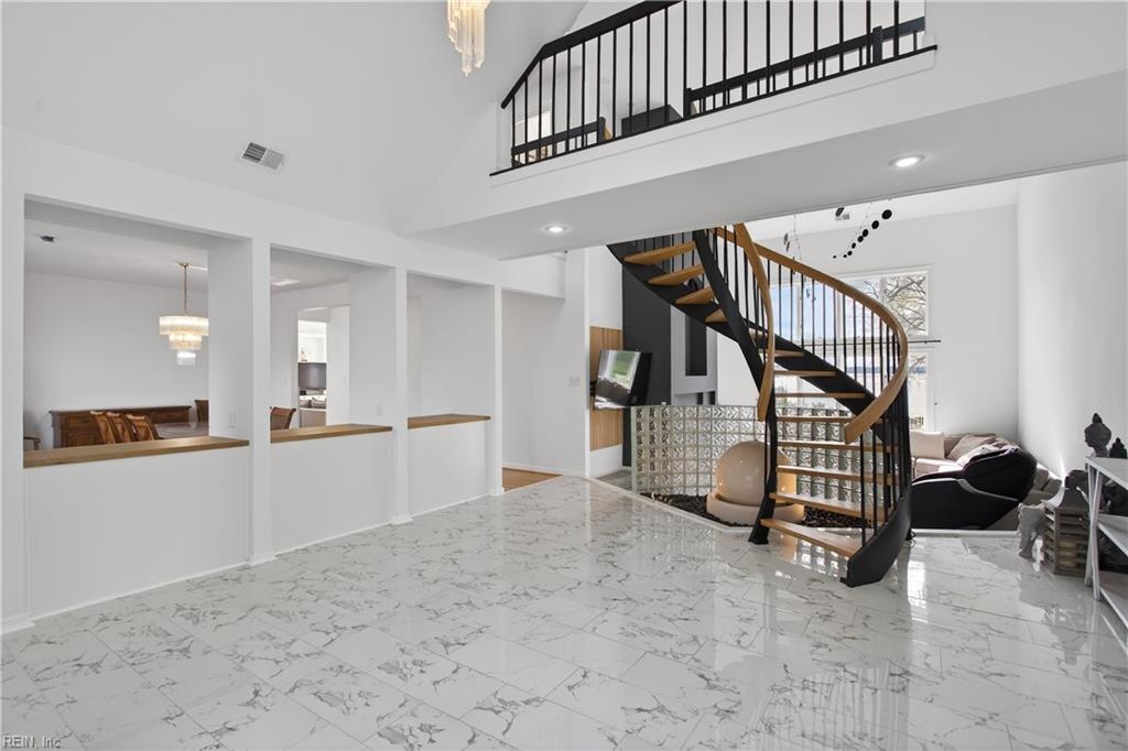 118 Sleepy Point WAY