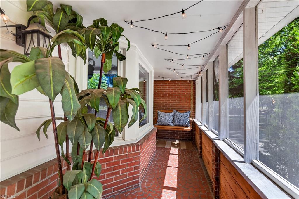 403 Mayflower RD