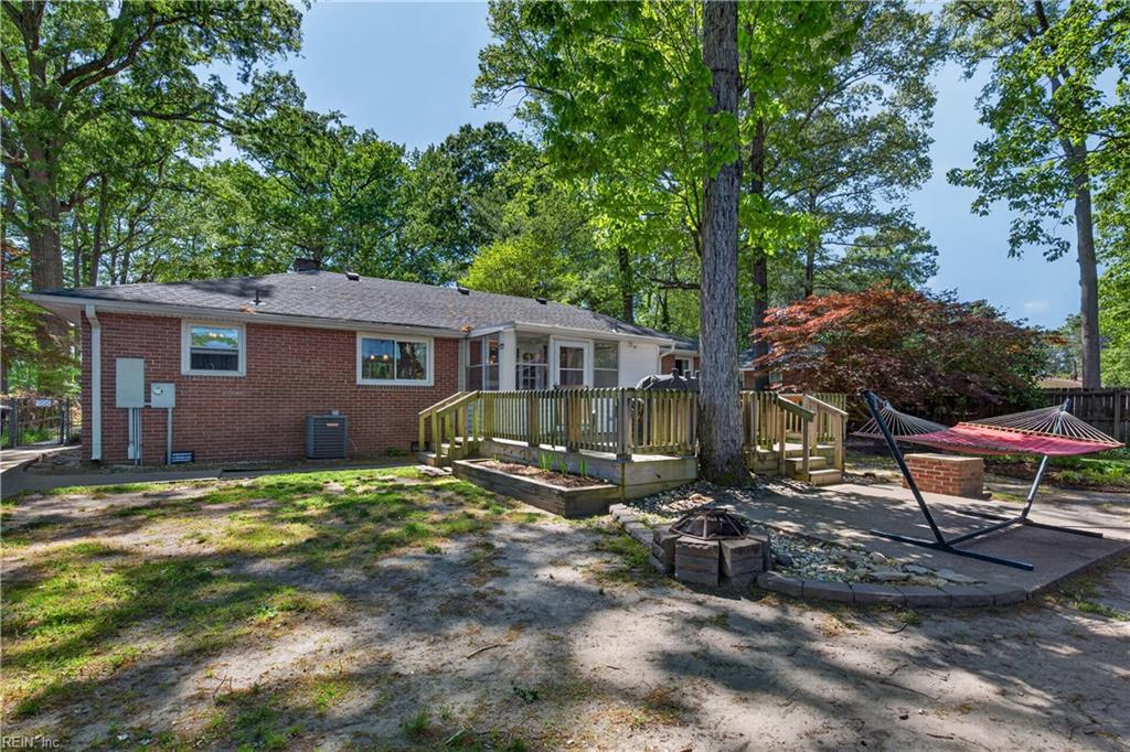 403 Mayflower RD