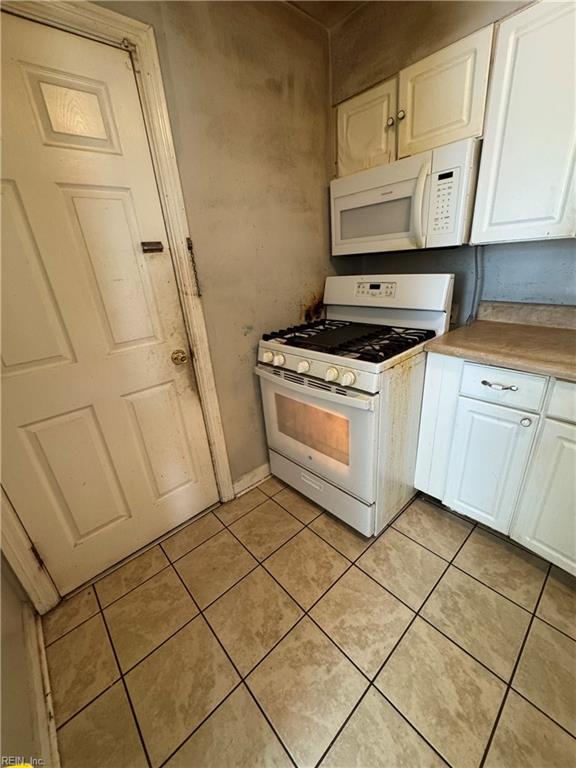 321 Beacon RD
